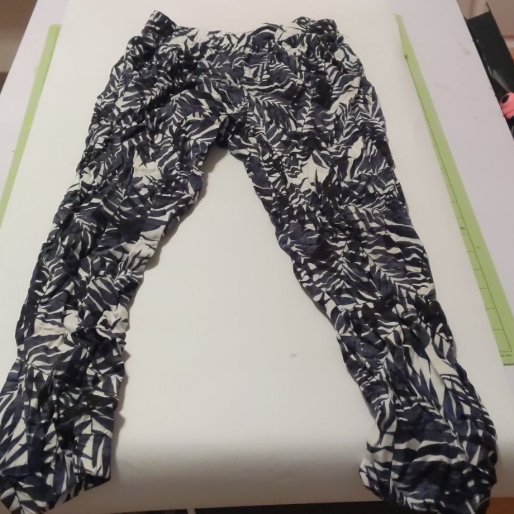 Little girls stretchy pants